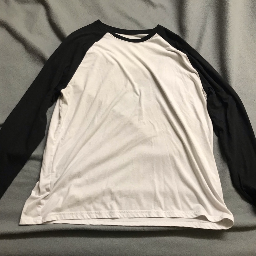 Baseball tee black and white
